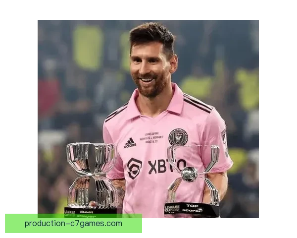 梅西加盟迈阿密国际首战大胜 展现王者风范引爆球迷热情